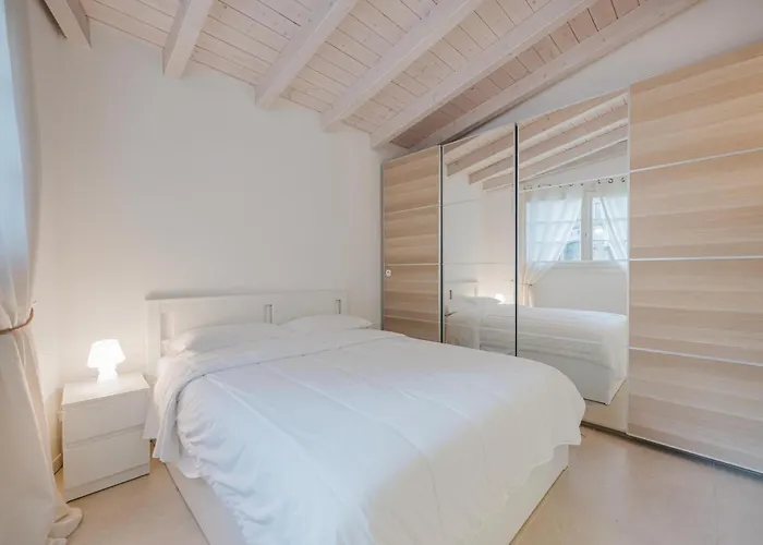 Casa Dell\'Aquila - Murano - 10 Min From Venice - Wifi